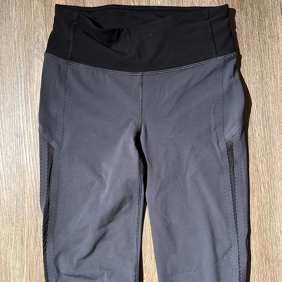 Lululemon Smooth Stride Tight Leggings - Picture 7 of 16